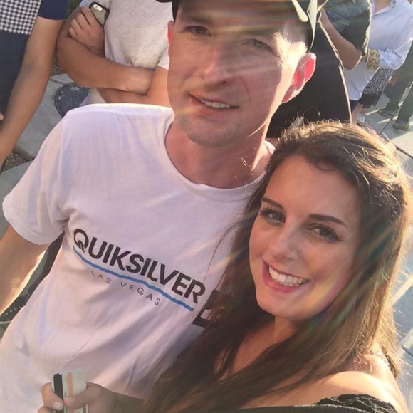 Meet your Posher, Erica - Picture 2 of 4